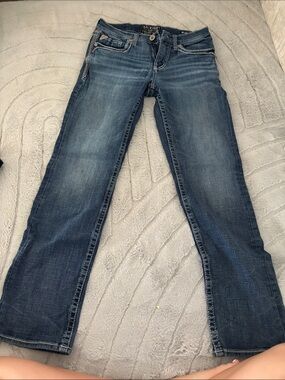 Men’s Boot Cut Jeans in Medium Blue Wash - Casual Everyday Style